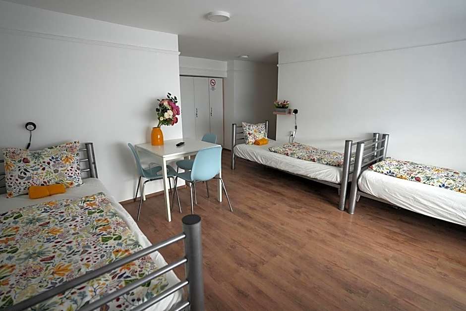 Center Hostel and Guest House