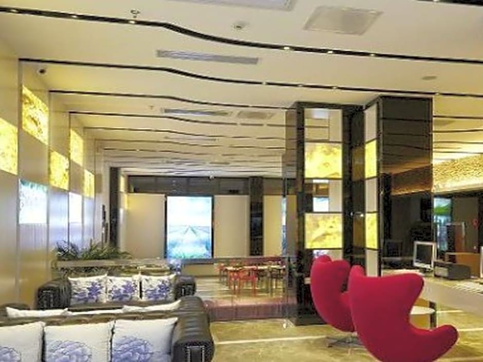 Lavande Hotel Rizhao East Haiqu Road RT-Mart