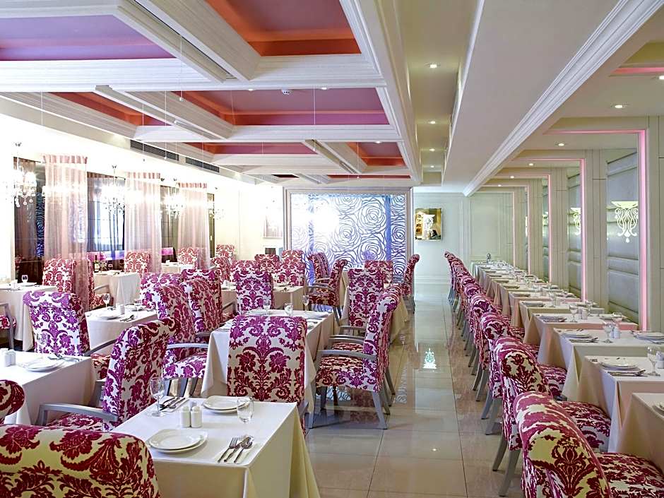 Yes Motel City Resort Paradise