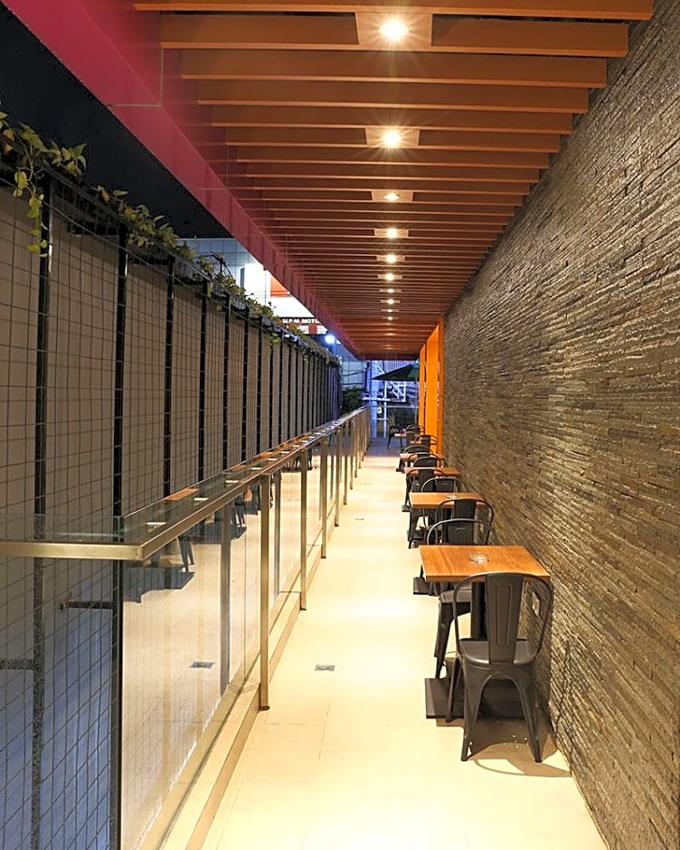 Grand Citihub Hotel @kajoetangan