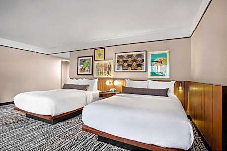 Standard Queen Room with Two Queen Beds - Hearing Accessible