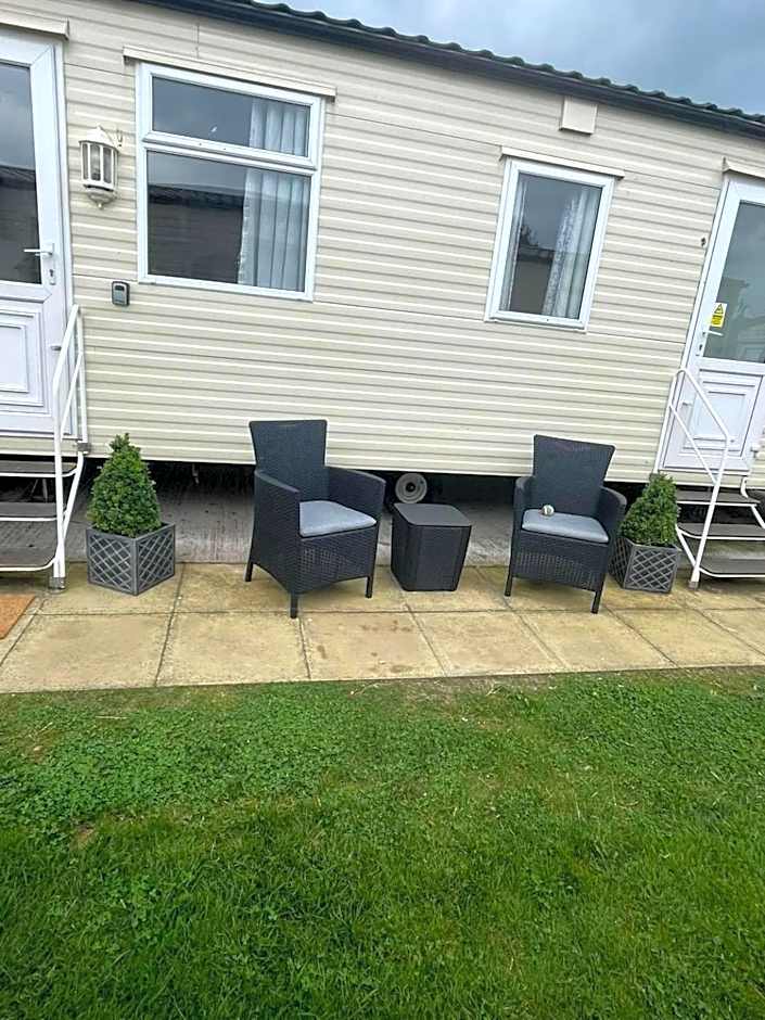 marine getaways caravan hire