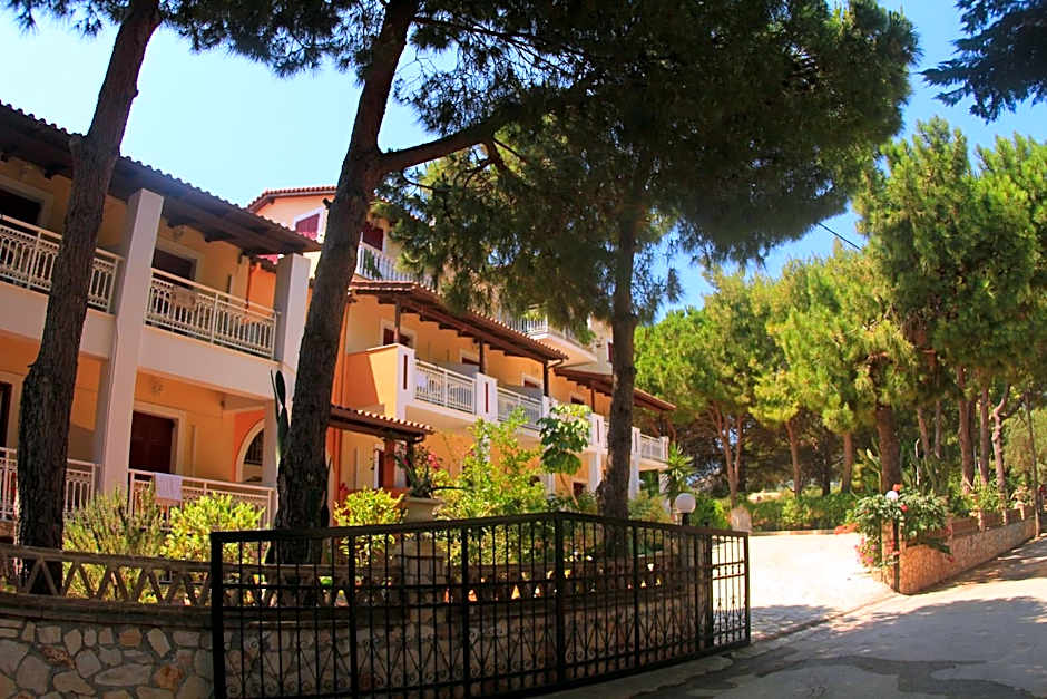 Pyrgaraki Studios and Apartments