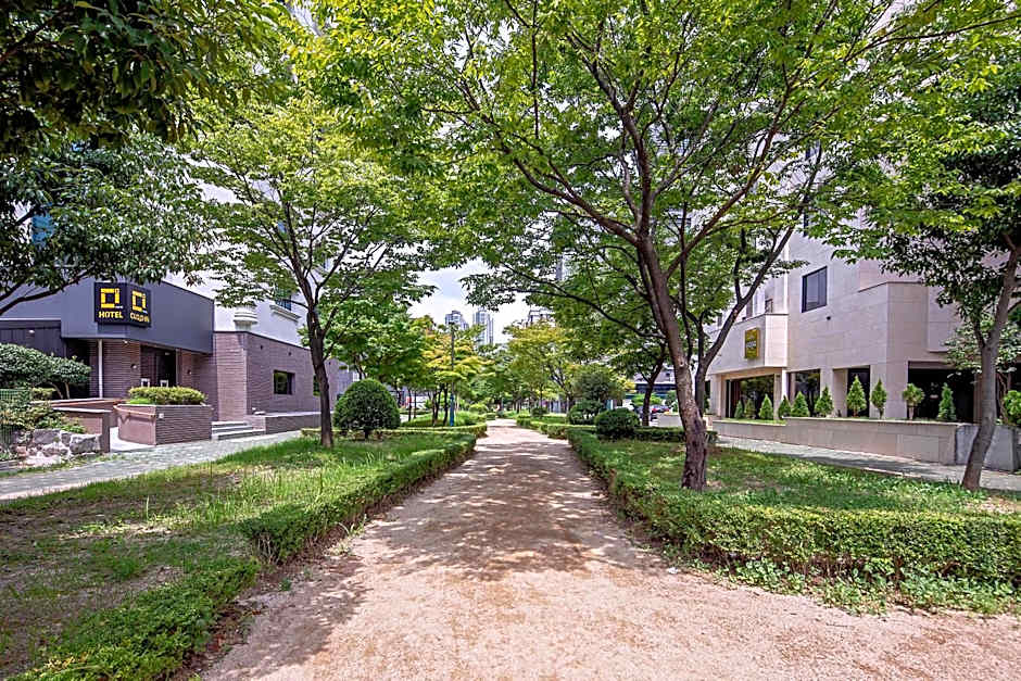 Cloud in Hotel Mokpo Peace Square