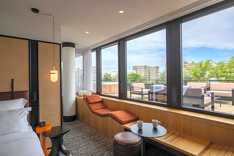 FirstName Bordeaux by Hyatt