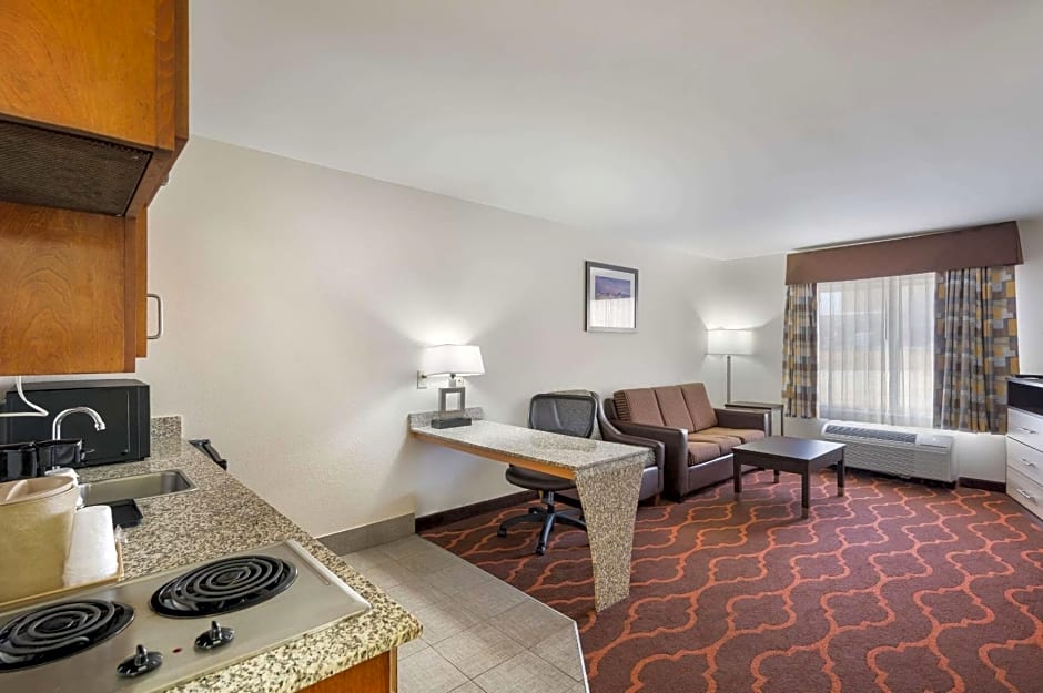 Quality Inn & Suites Huntsville Research Park Area