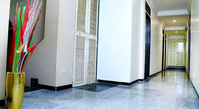 Hotel Alka Residency