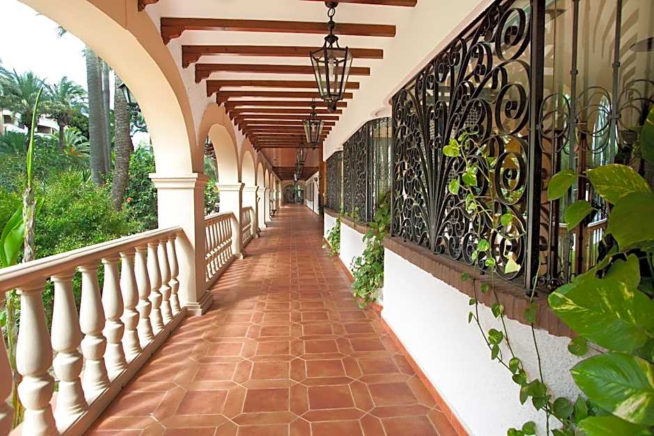 Hotel Apartamentos Bajondillo