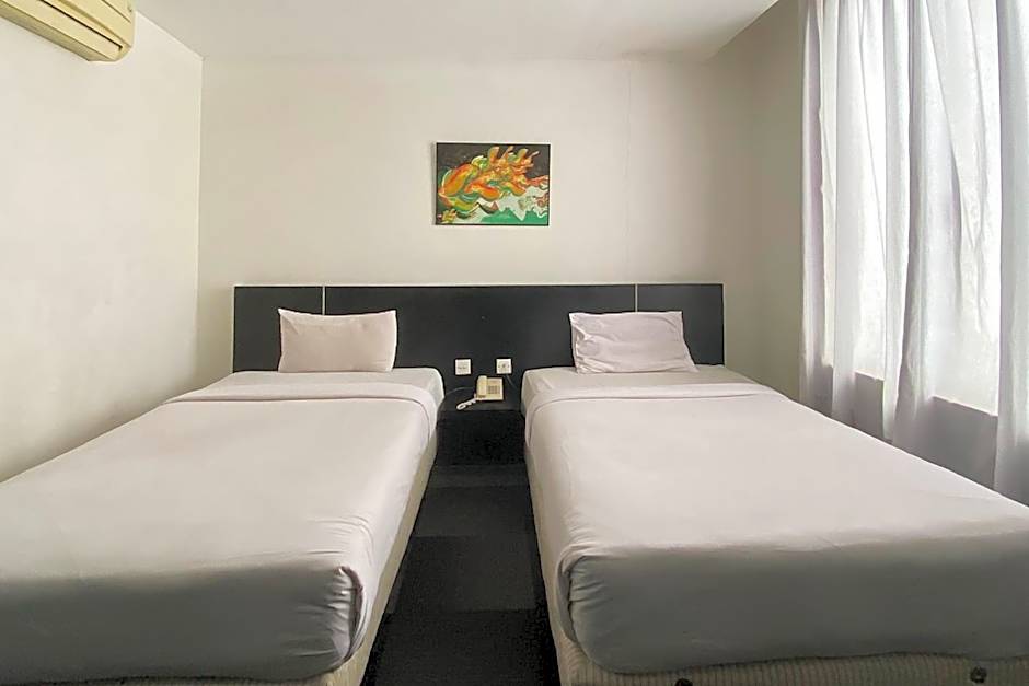 Urbanview Hotel Asyra Makassar