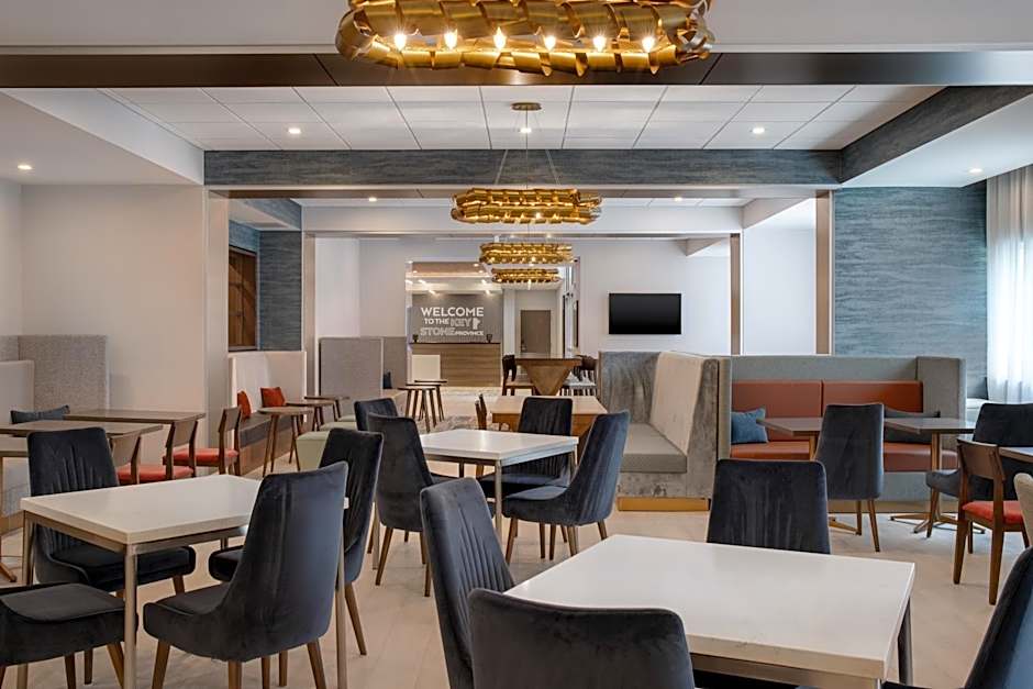 Hampton Inn By Hilton Winnipeg Downtown