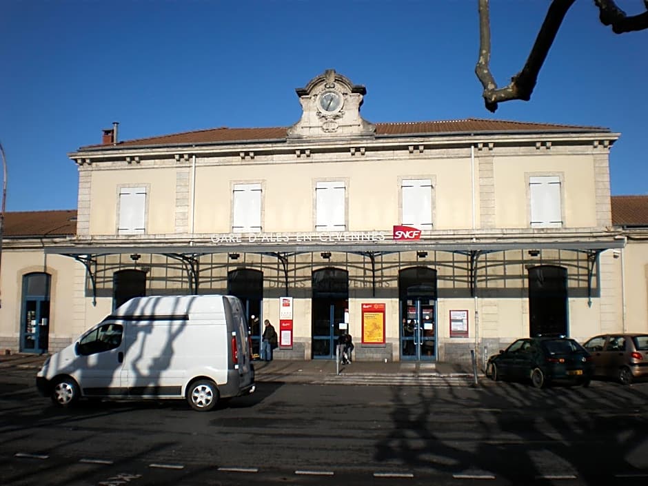 APPART HÔTEL Les Fleurs