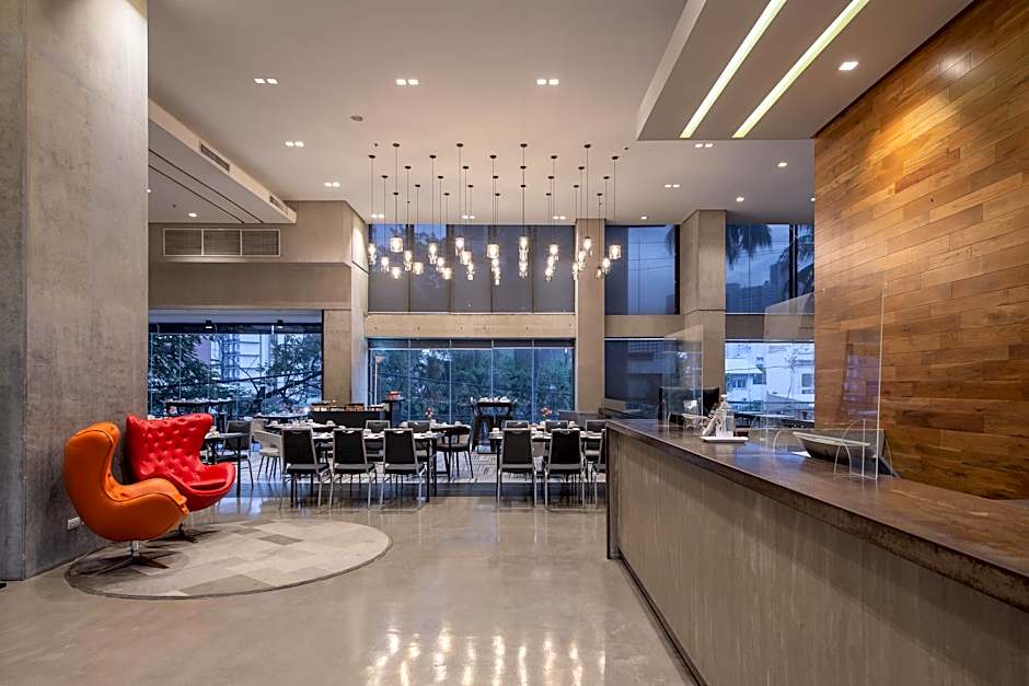 The B Hotel Quezon City (Multi Use Facility)