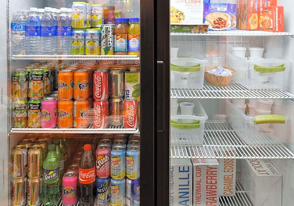 Hampton Inn & Suites By Hilton Calgary University Northwest