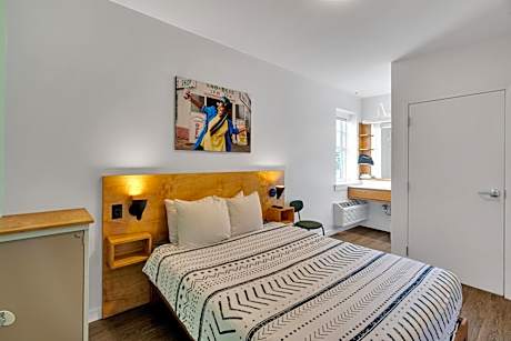 Queen Room