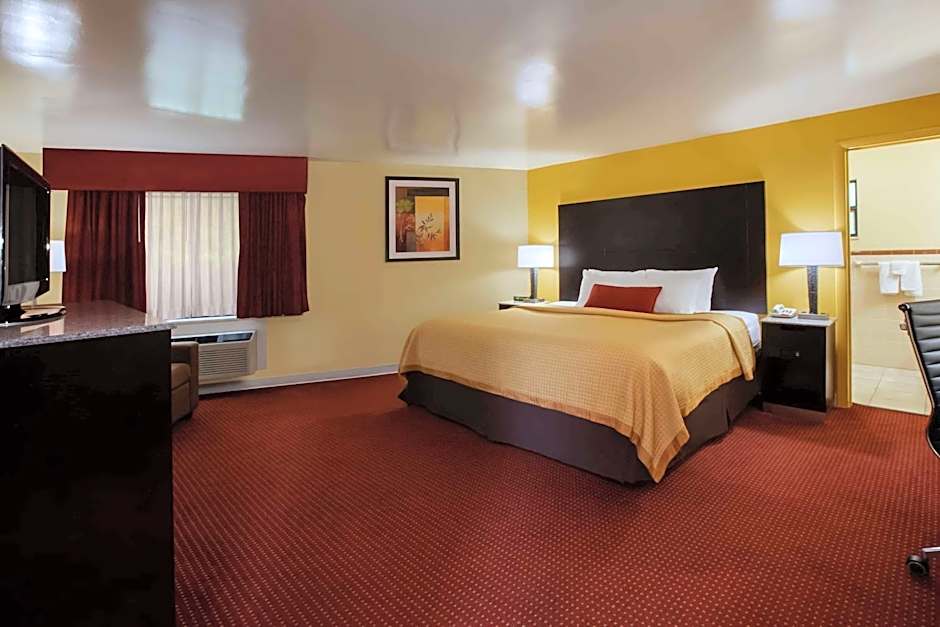 Days Inn by Wyndham Donegal