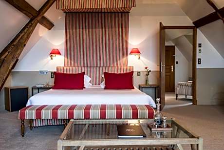 Charme Pavillon, placed in Pavillon