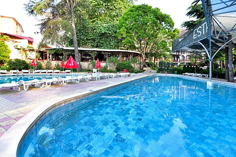 Estreya Residence Hotel and SPA