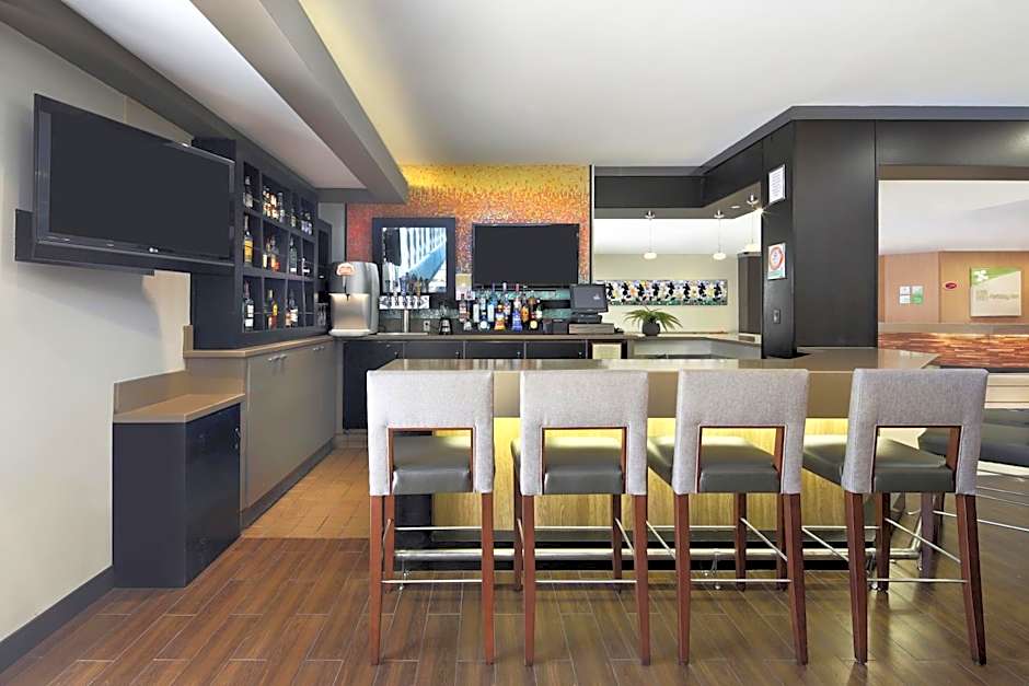 Holiday Inn Hotel & Suites Anaheim By IHG