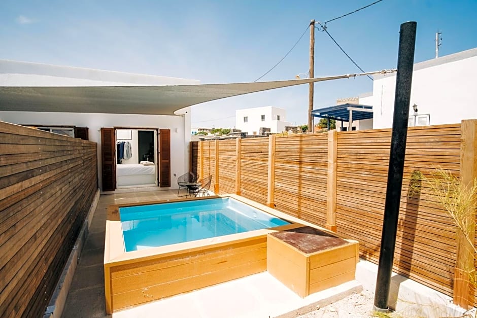 Mesanto Luxury Suites