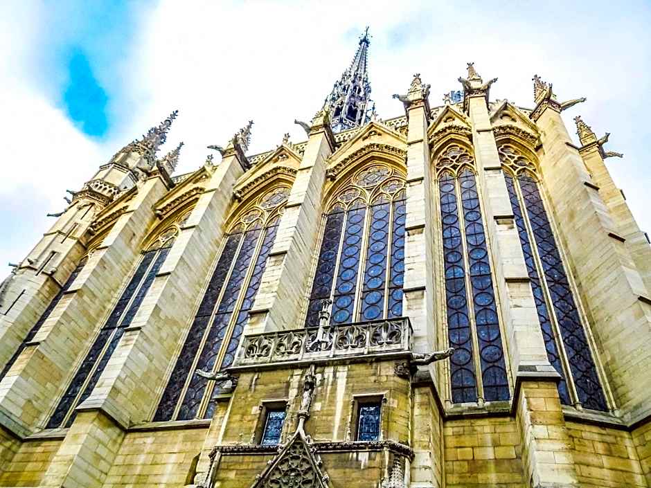 Sejours and  Affaires Paris-Malakoff