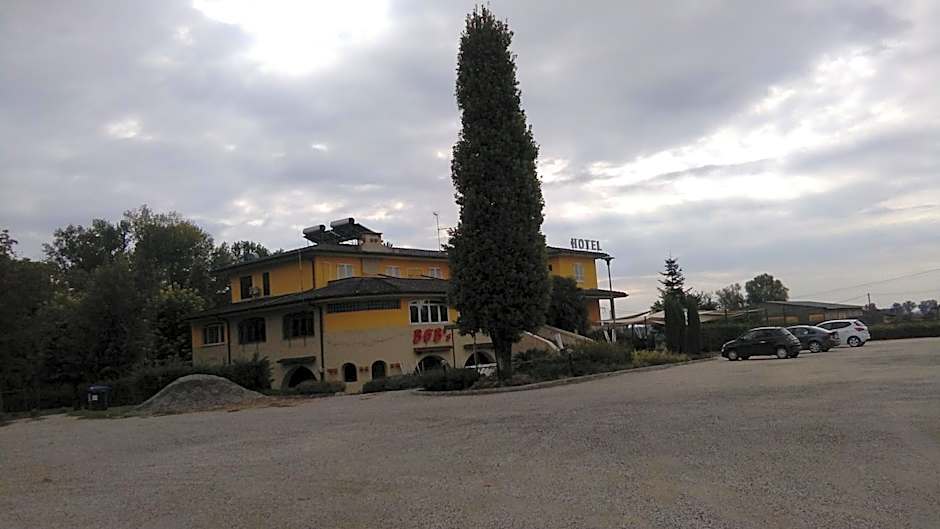 La Quercia Hotel con Ristorante