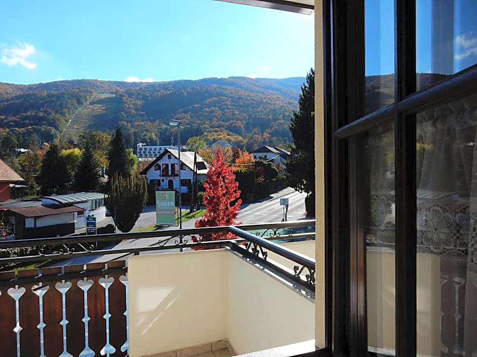 Garni Hotel & Apartments Terano