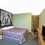 Super 8 by Wyndham Worthington Minnesota