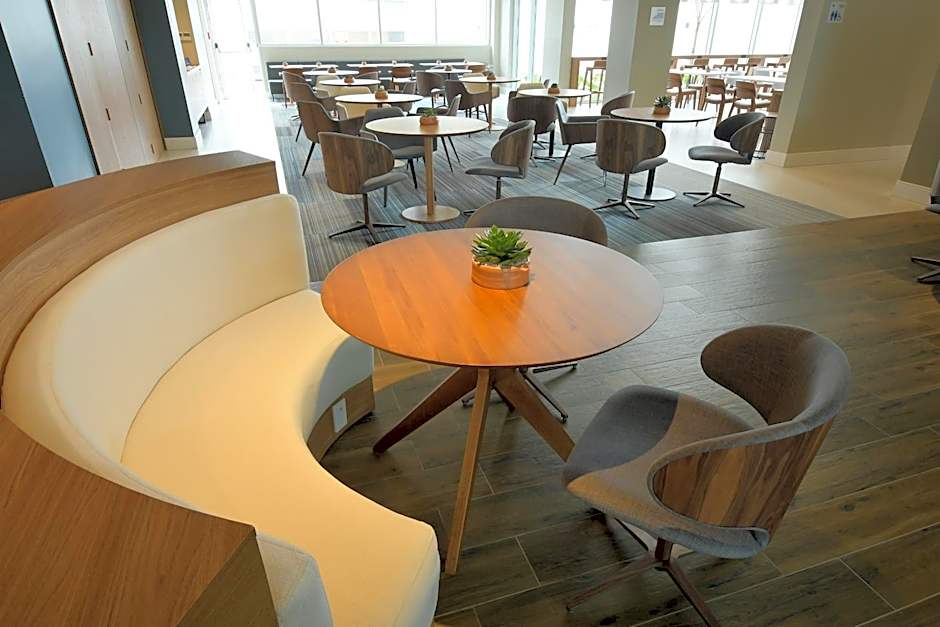 Holiday Inn Express Asuncion Aviadores