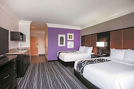 Queen Room with Two Queen Beds and Mobility/Hearing Access - Non-Smoking