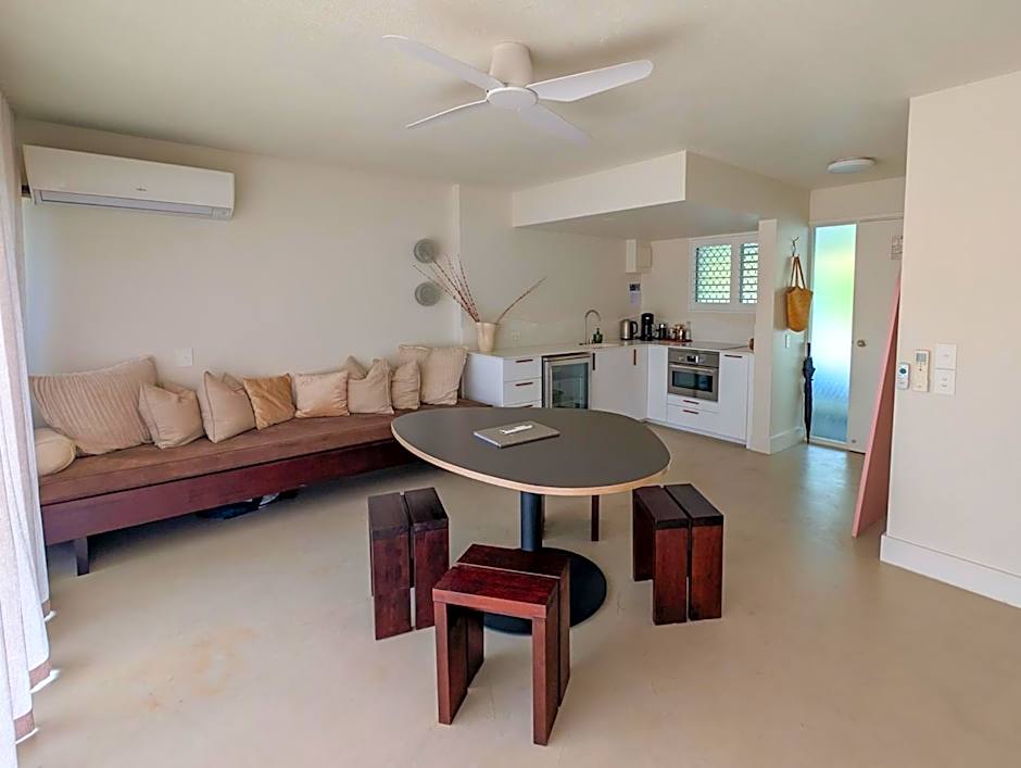 Noosa Parade Holiday Inn