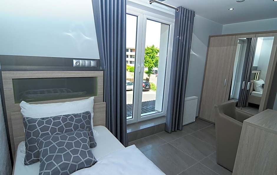 Nanis Hotel & Appartements