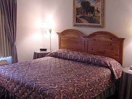 1 King Bed, Nonsmoking