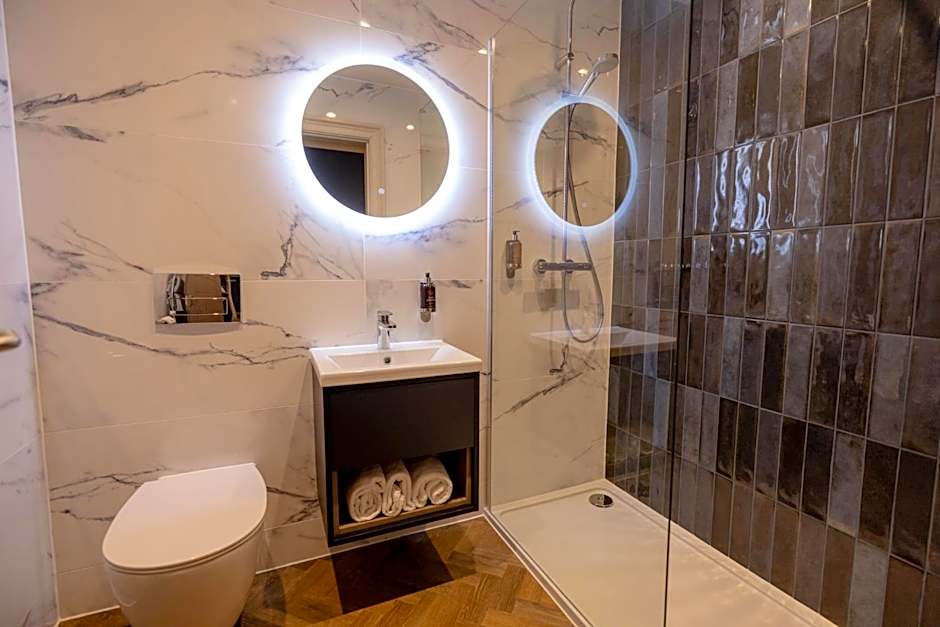 Brisbane House Hotel