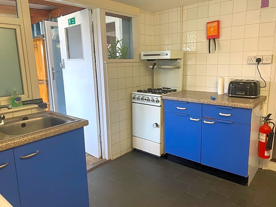 Hikers & Bikers Refuge