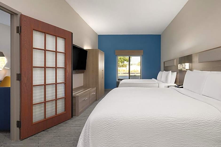 Holiday Inn Express & Suites Sebring By IHG