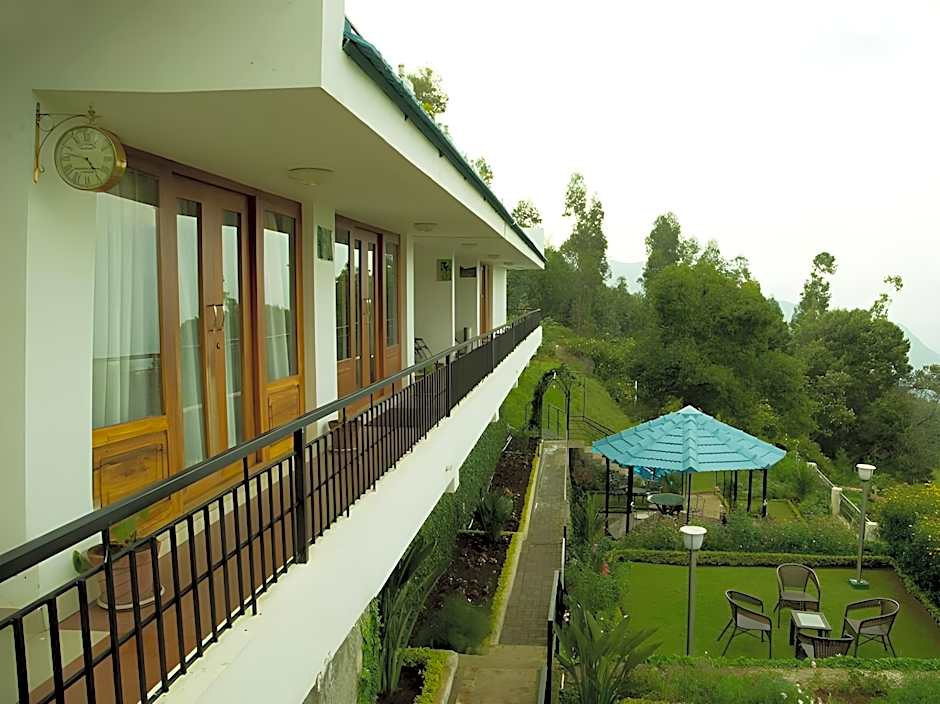 Mount 'n' Mist Hotel