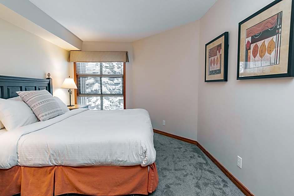 The best ski in ski out two bedroom condo at Aspens