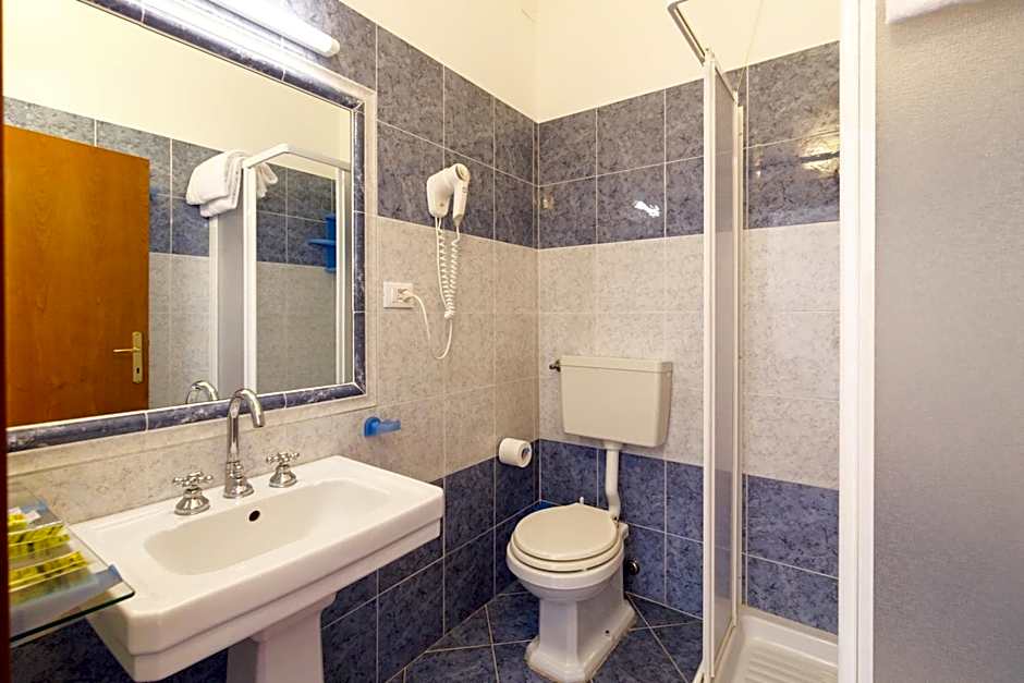 Agriturismo Villa Godenano - Pool&Restaurant