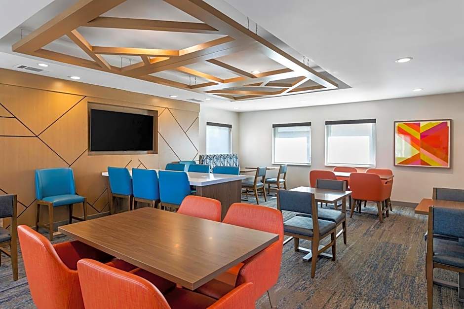 Holiday Inn Express Colton By IHG