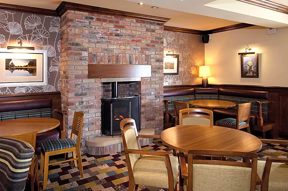 Premier Inn Bedford South (A421)