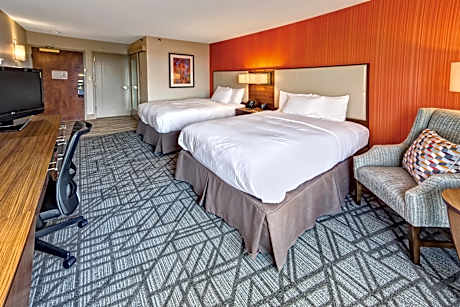 2 Queen Beds