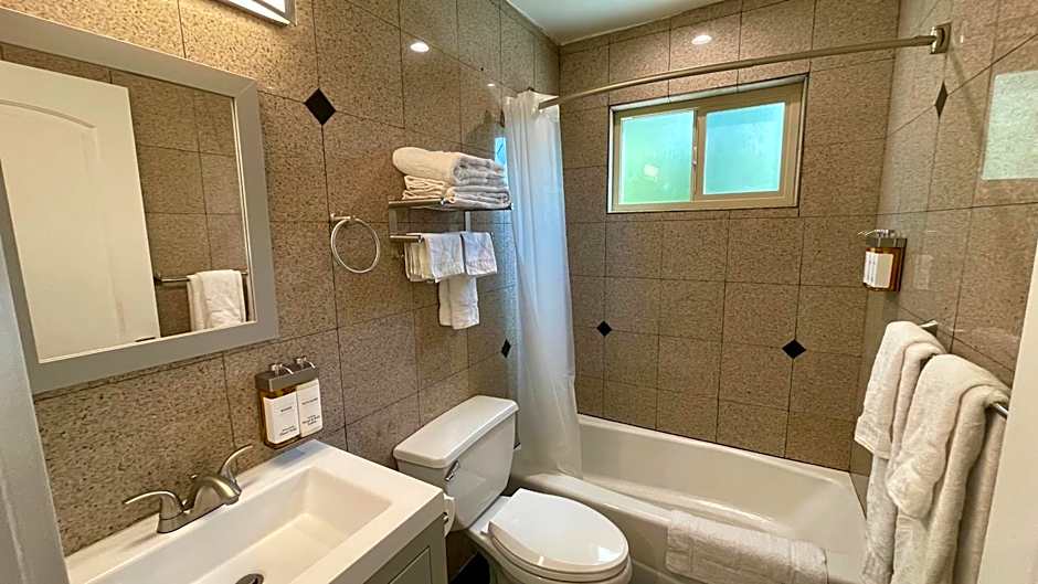 Quintessence ApartHotel