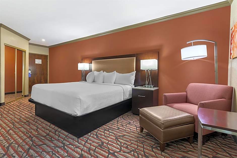 Best Western Plus Brookside Inn