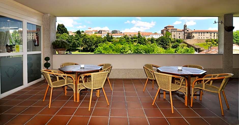 Hotel Parking Miradoiro de Belvís