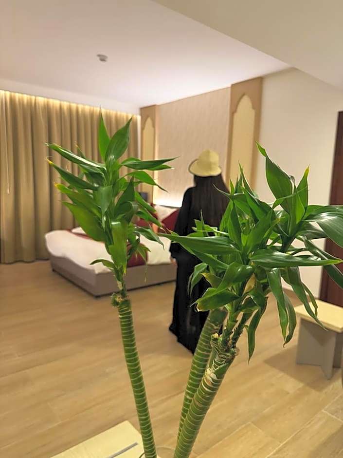 Falaj Daris Hotel