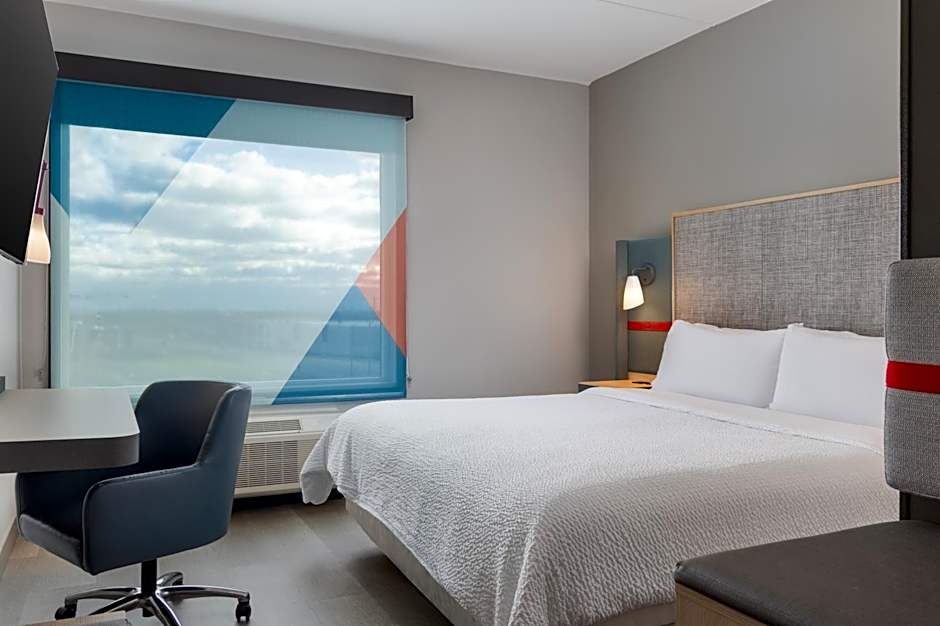 avid hotels - Toronto - Vaughan Southwest By IHG