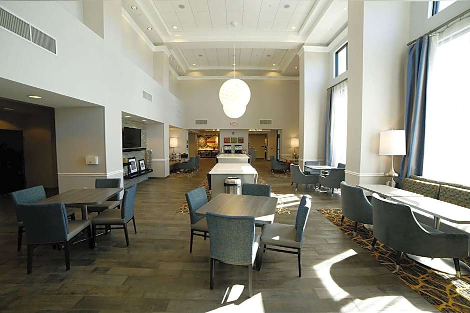 Hampton Inn By Hilton & Suites Forest City