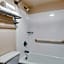 Best Western Inn And Suites Of Macon