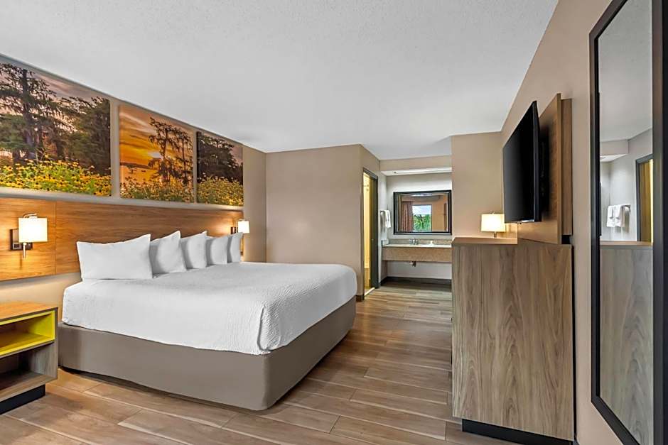 Days Inn by Wyndham Bainbridge