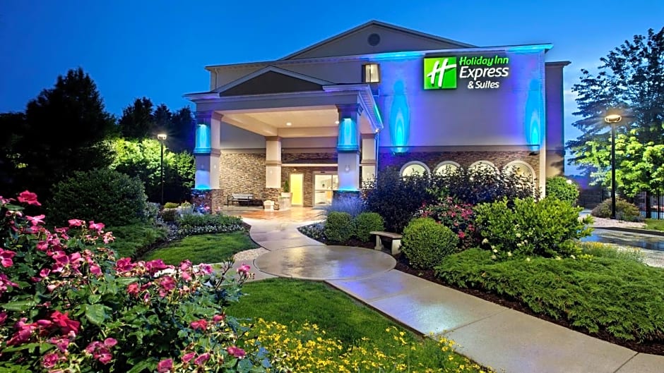 Holiday Inn Express and Suites Allentown West, an IHG Hotel